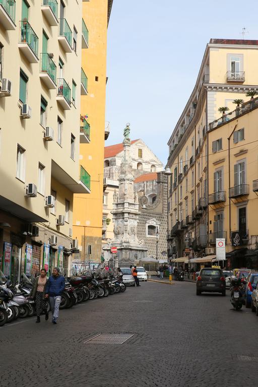Casa Nel Cuore Di Napoli Apartment Екстериор снимка