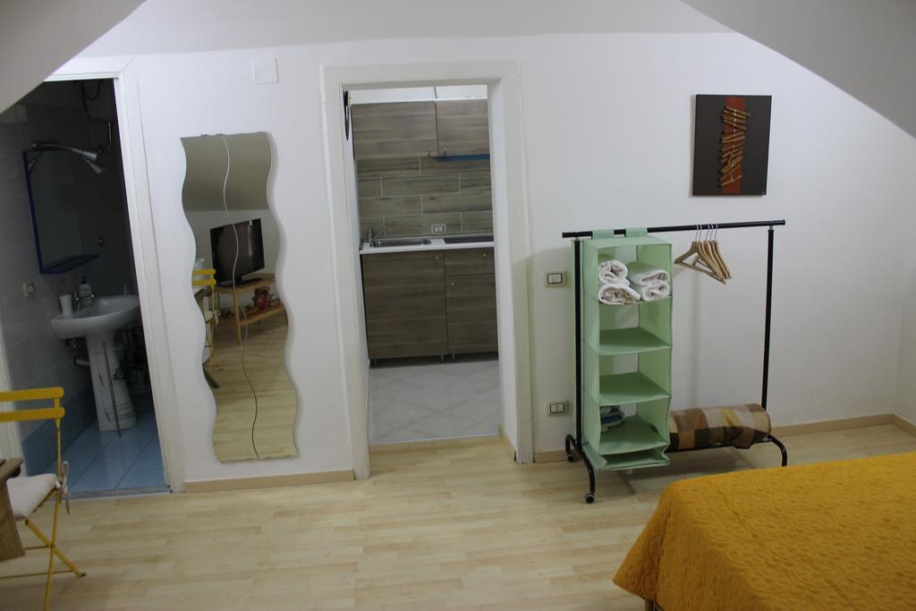 Casa Nel Cuore Di Napoli Apartment Екстериор снимка
