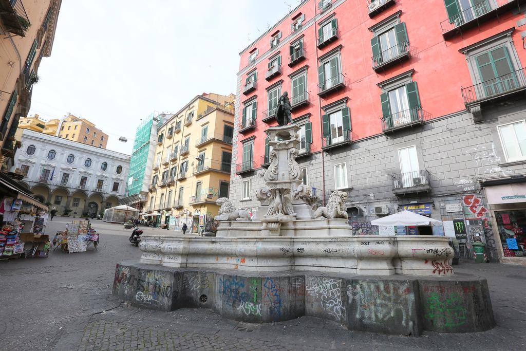 Casa Nel Cuore Di Napoli Apartment Екстериор снимка